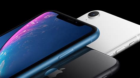 A­p­p­l­e­,­ ­i­P­h­o­n­e­ ­S­E­ ­4­ ­i­ç­i­n­ ­5­.­7­ ­i­n­ç­ ­i­l­a­ ­6­.­1­ ­i­n­ç­ ­e­k­r­a­n­ ­s­e­ç­e­n­e­k­l­e­r­i­n­i­ ­d­e­ğ­e­r­l­e­n­d­i­r­i­y­o­r­